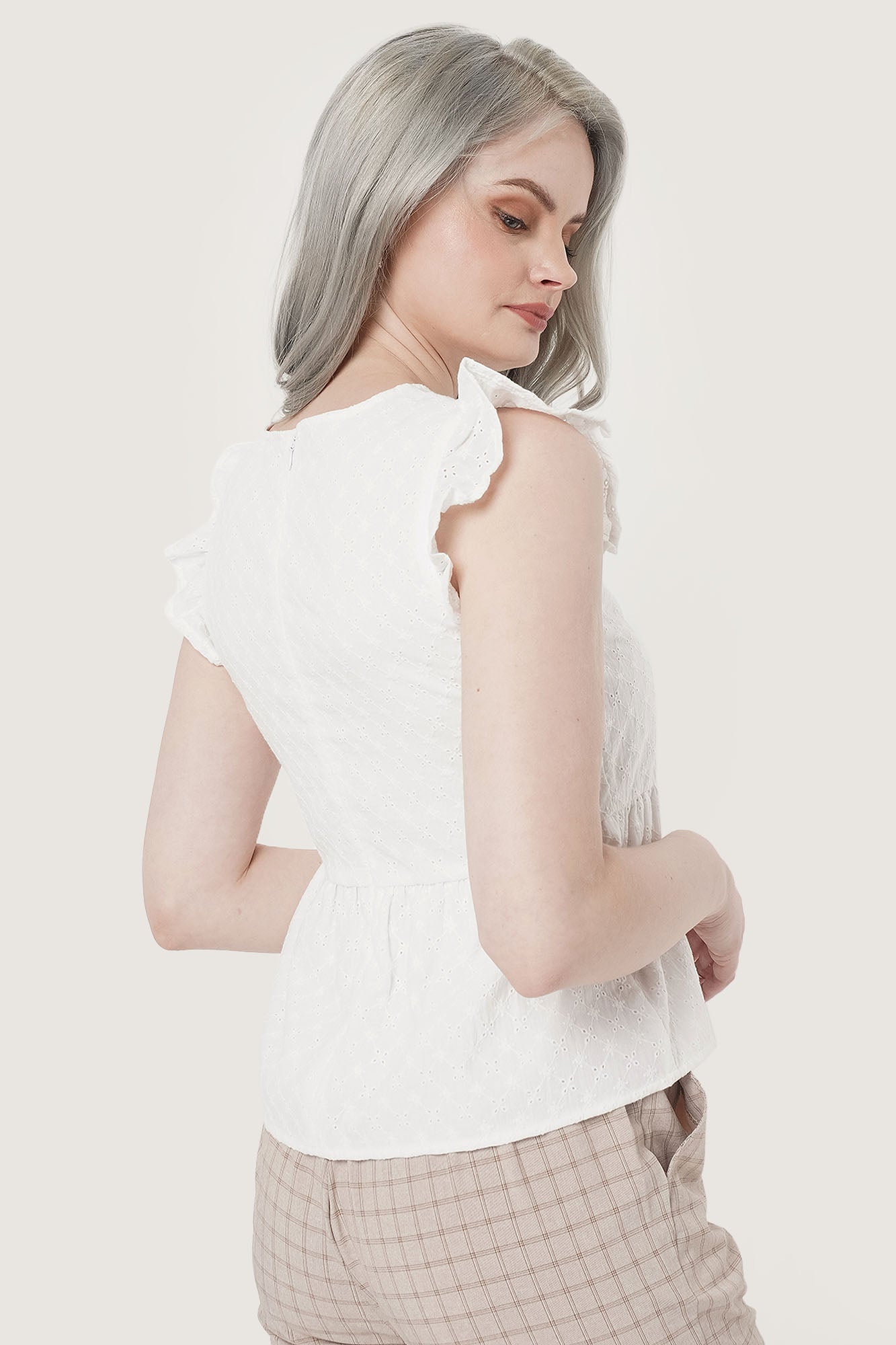 965065-Off White (6).jpg