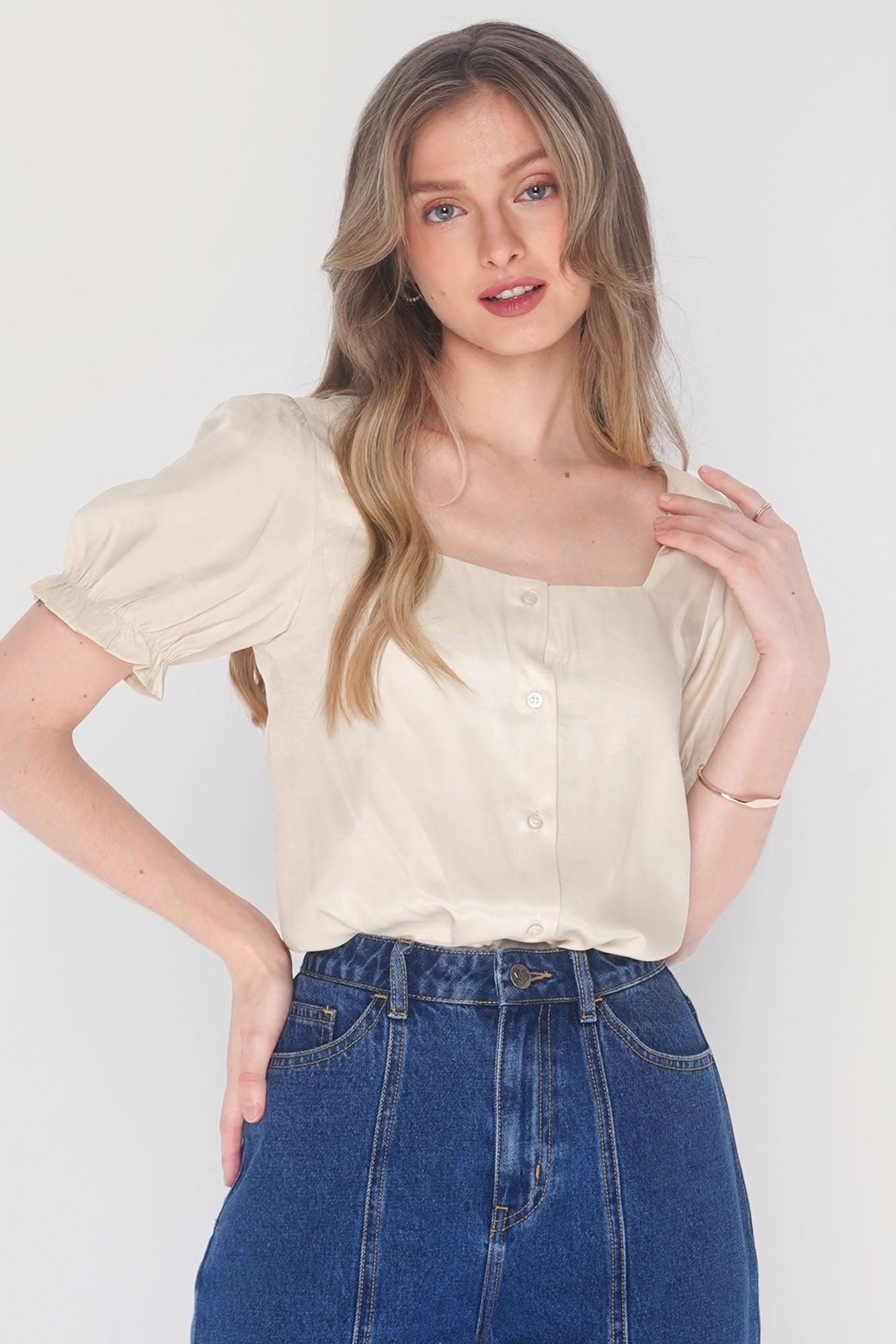 966306-Off White (2).jpg