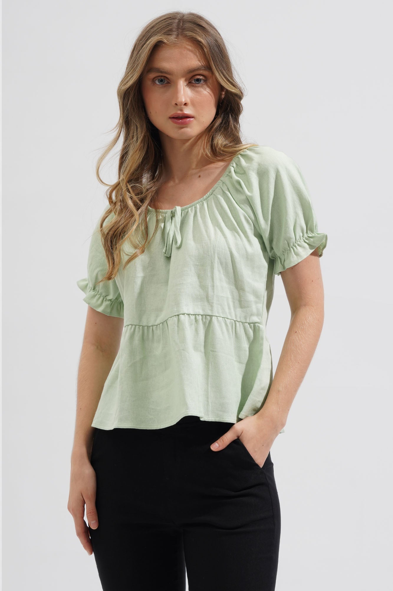 966549-Basil (2).jpg