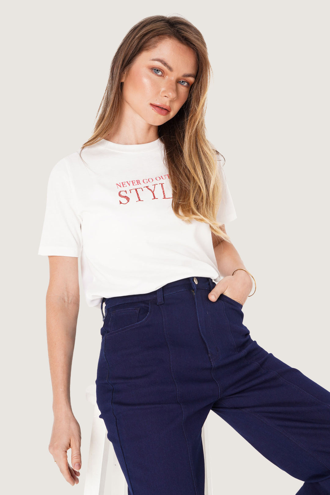 966603-Off White (1).jpg