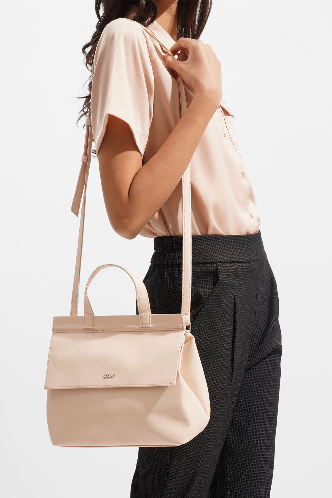 967141-Cream (2).jpg