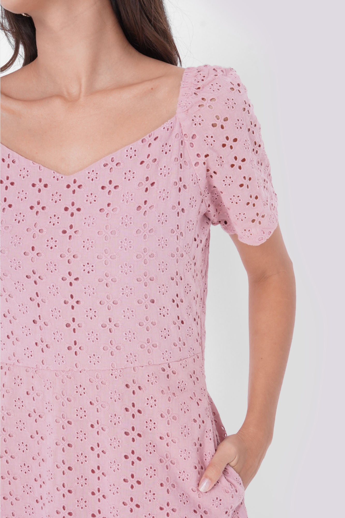 967274-Mauve (2).jpg