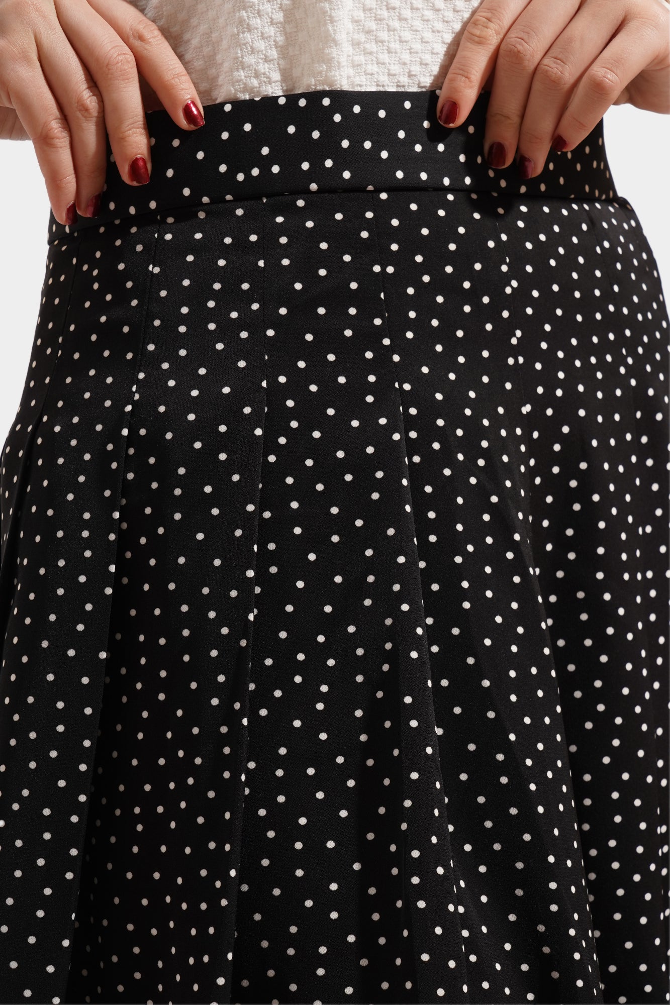 969389-Black (2).jpg