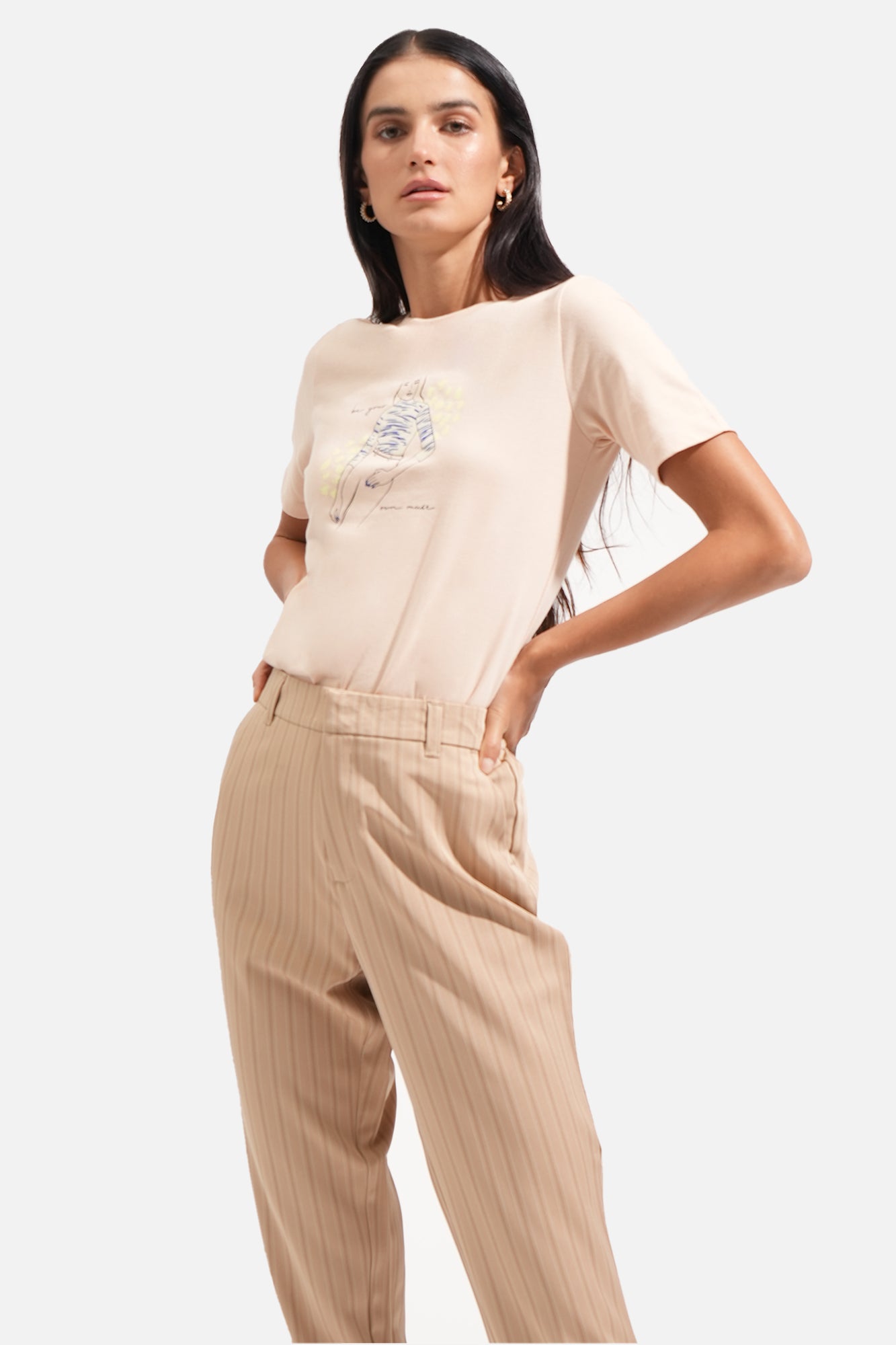 970446-Tan (4).jpg