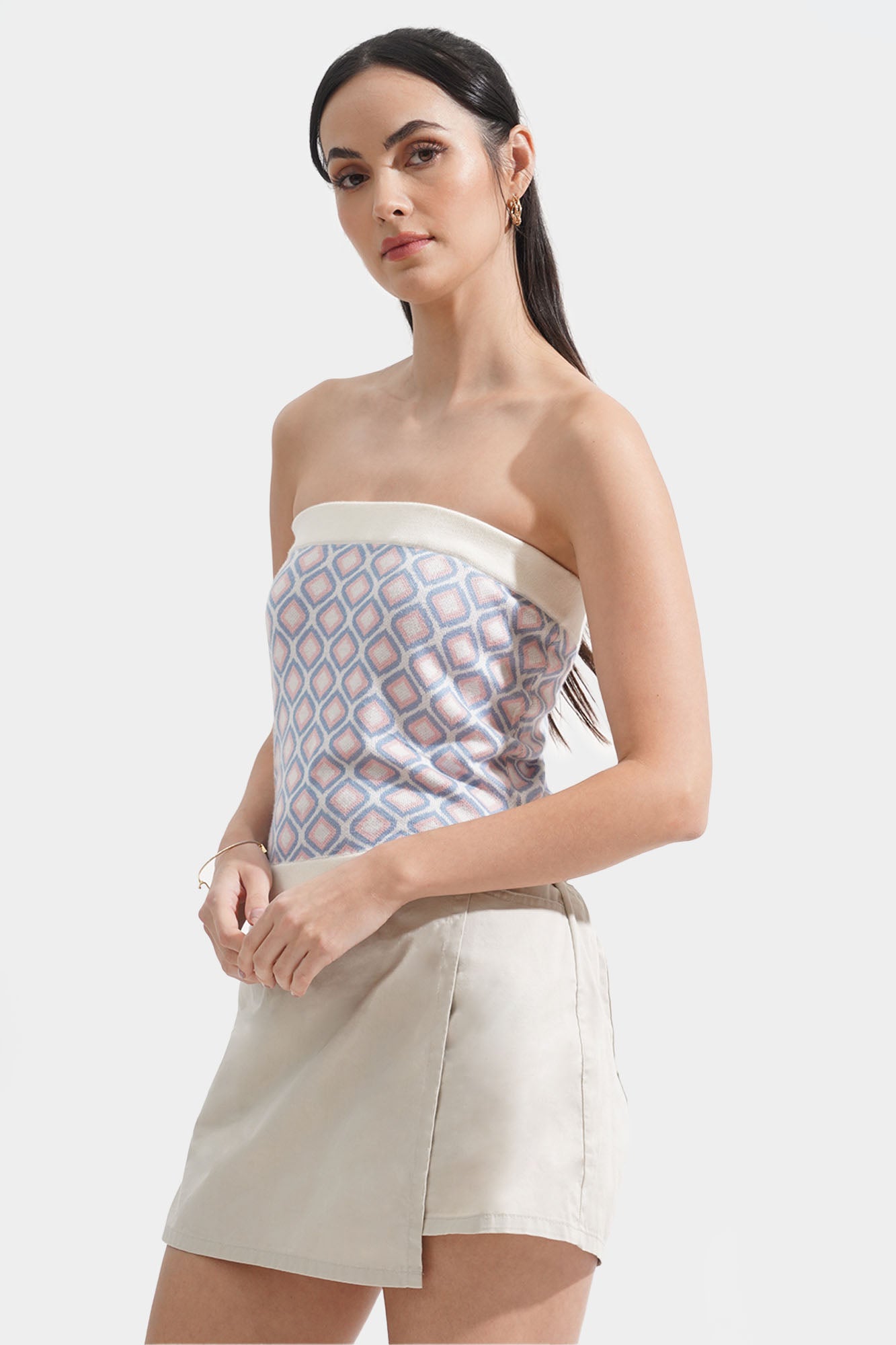 971921-Off White (3).jpg