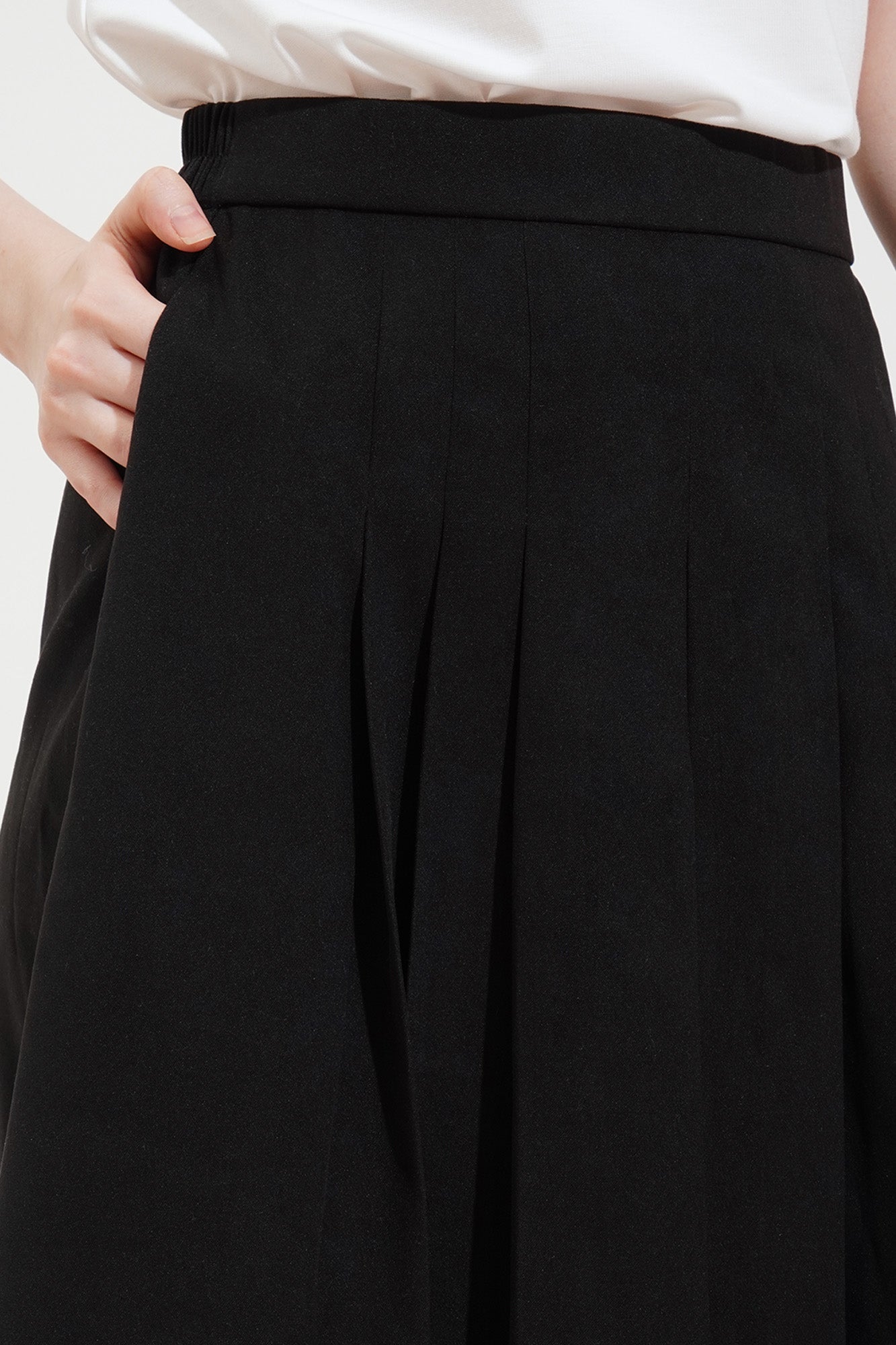 973046-Black (2).jpg