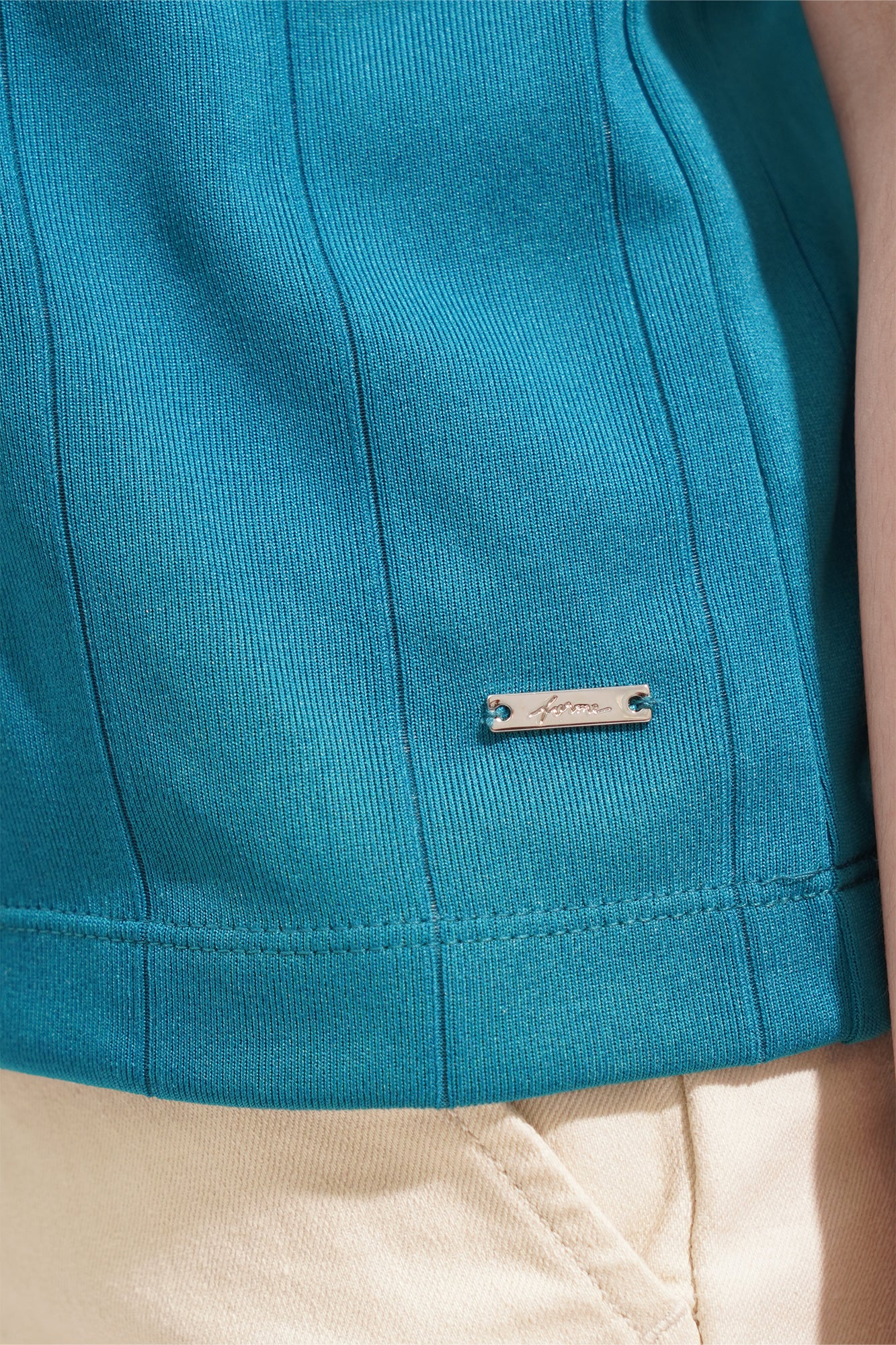 974433-Teal (6).jpg