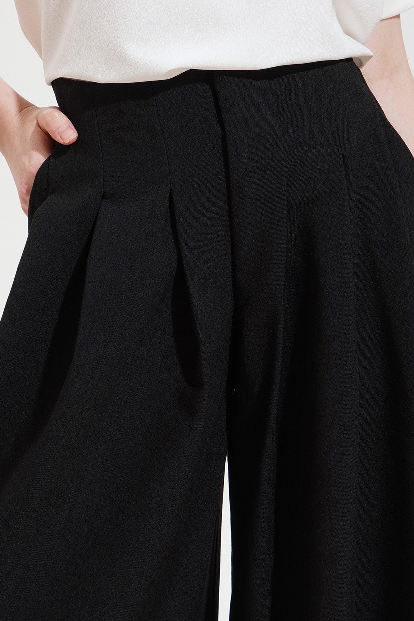 975169-Black (2).jpg