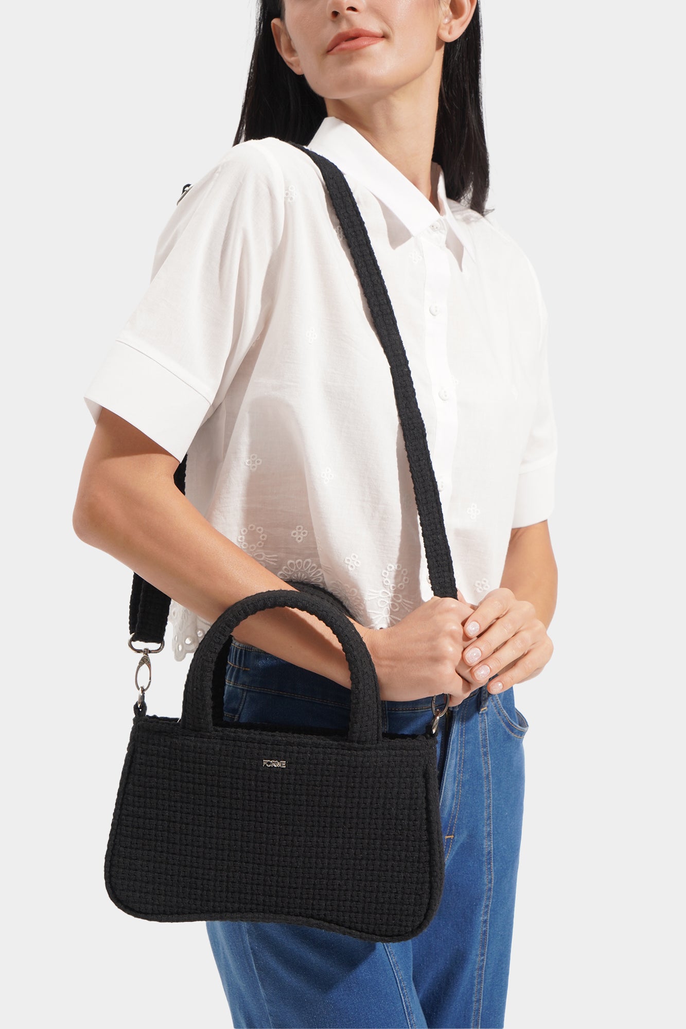 975395-Black (1).jpg