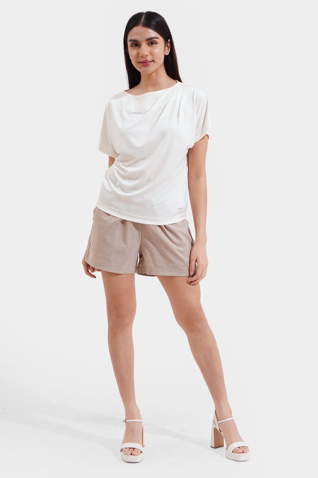 975439-Off White (5).jpg