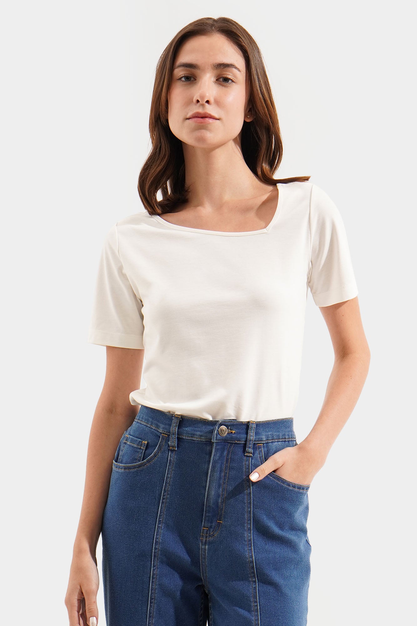 975458-Off White (1).jpg