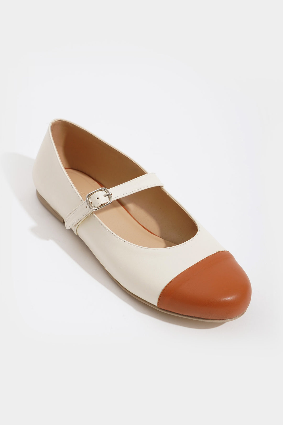 975671-Off White (3).jpg