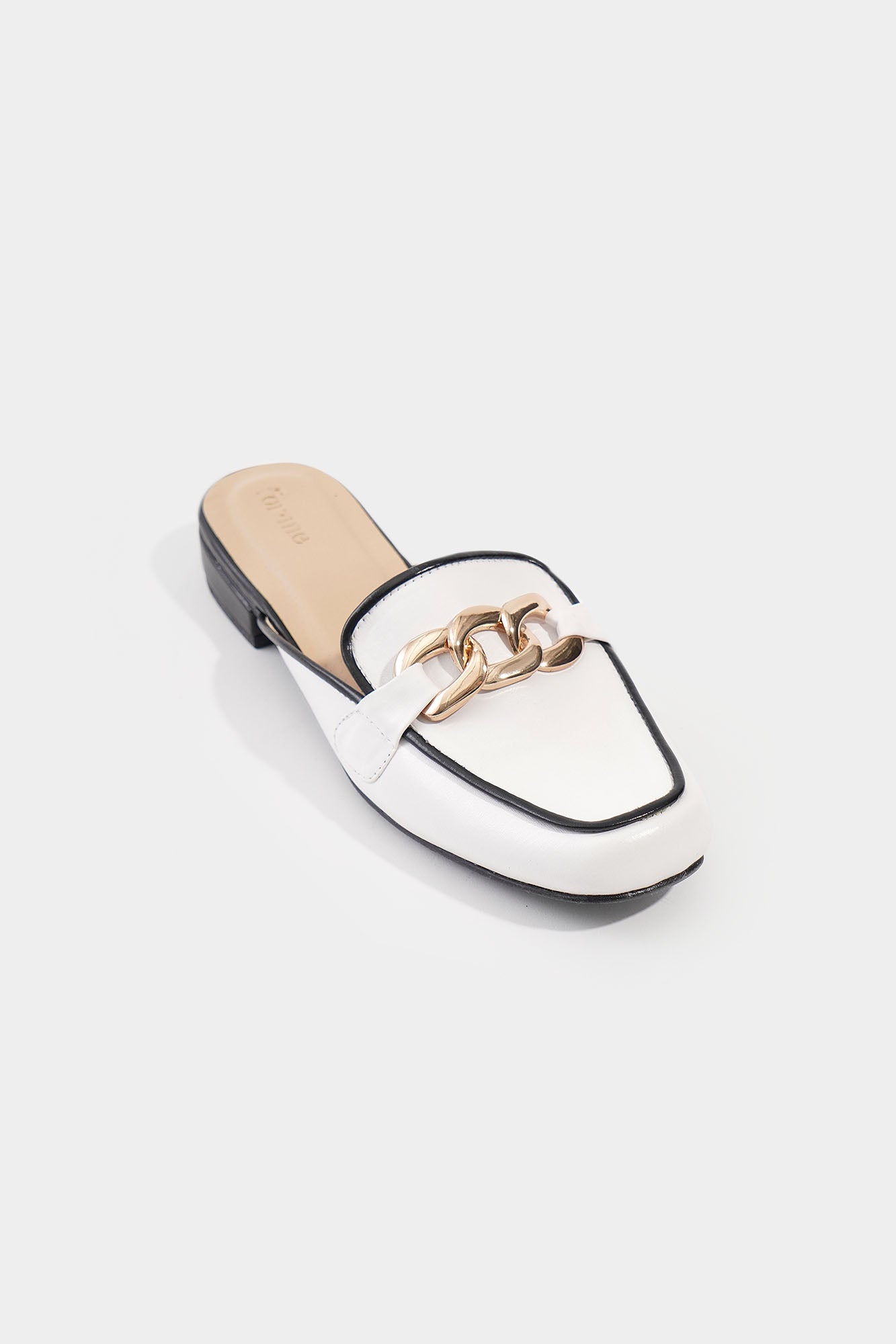 975688-Off White (4).jpg