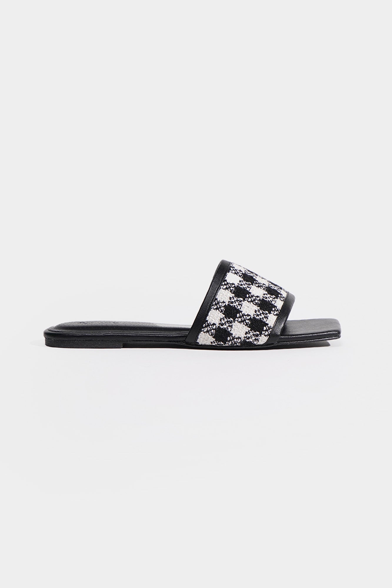 975983-Black (1).jpg