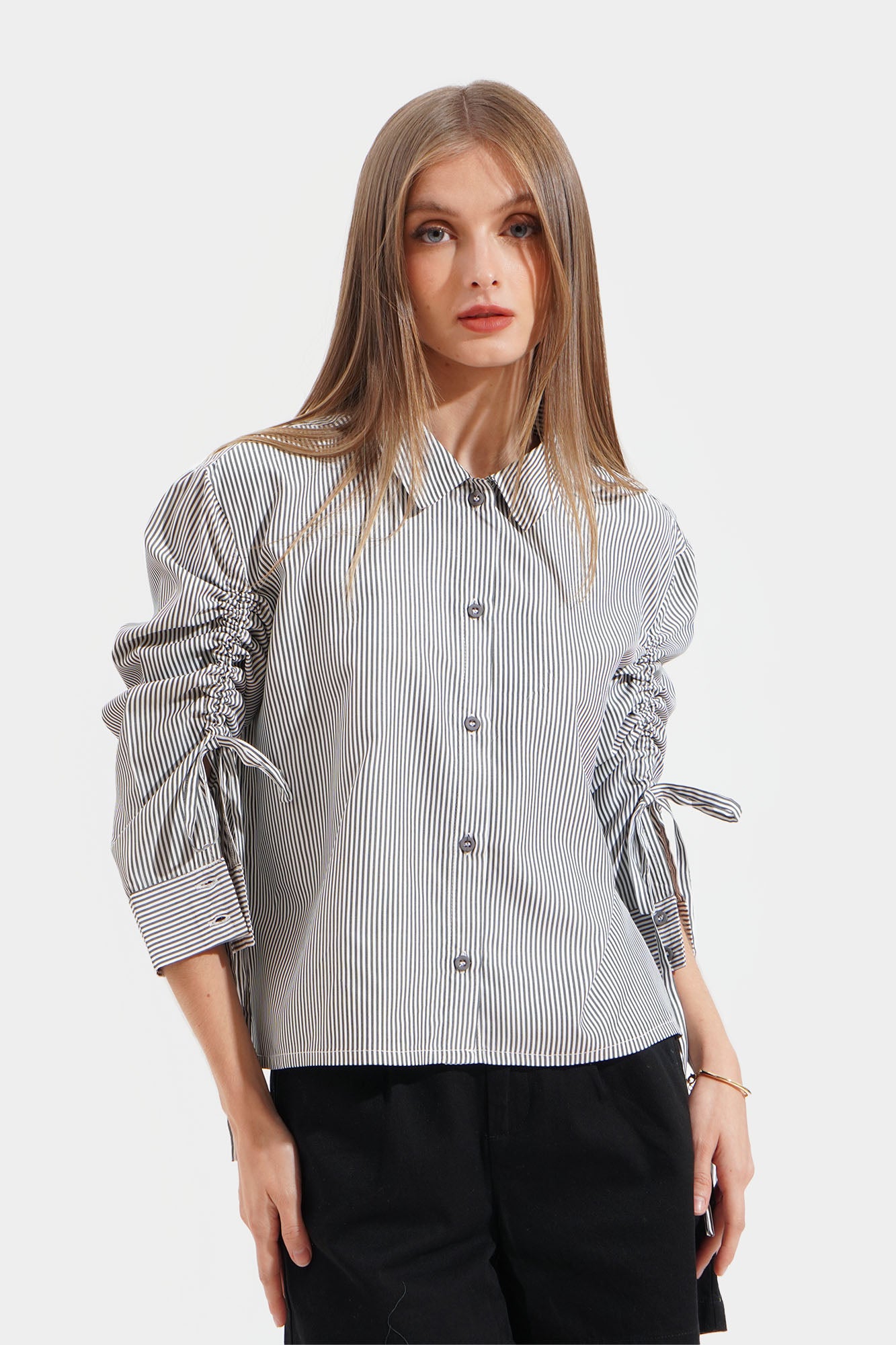 976172-Black (1).jpg
