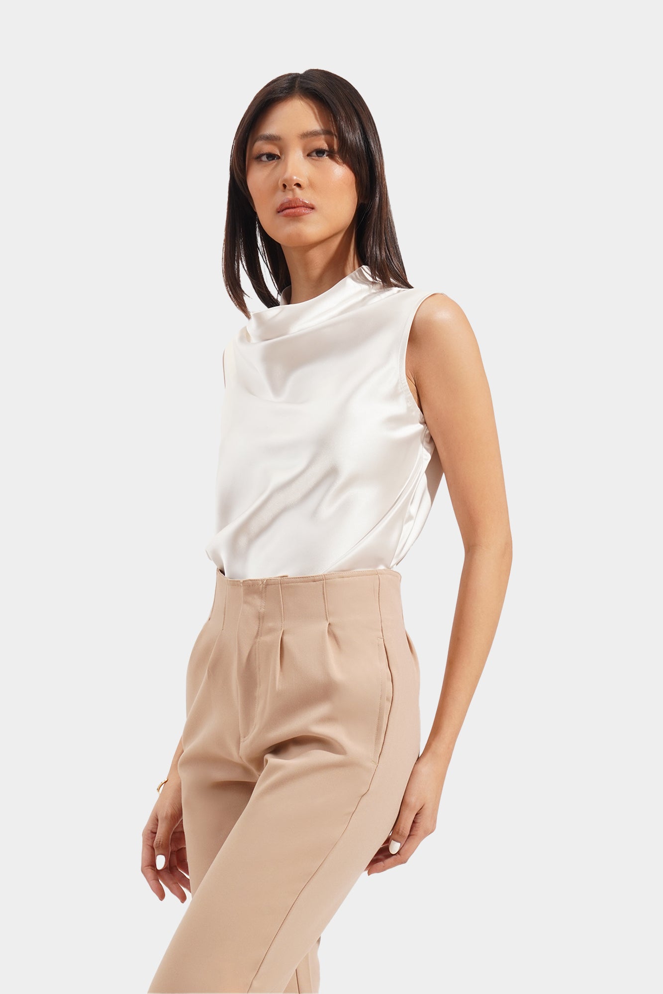 976186-Off White (3).jpg