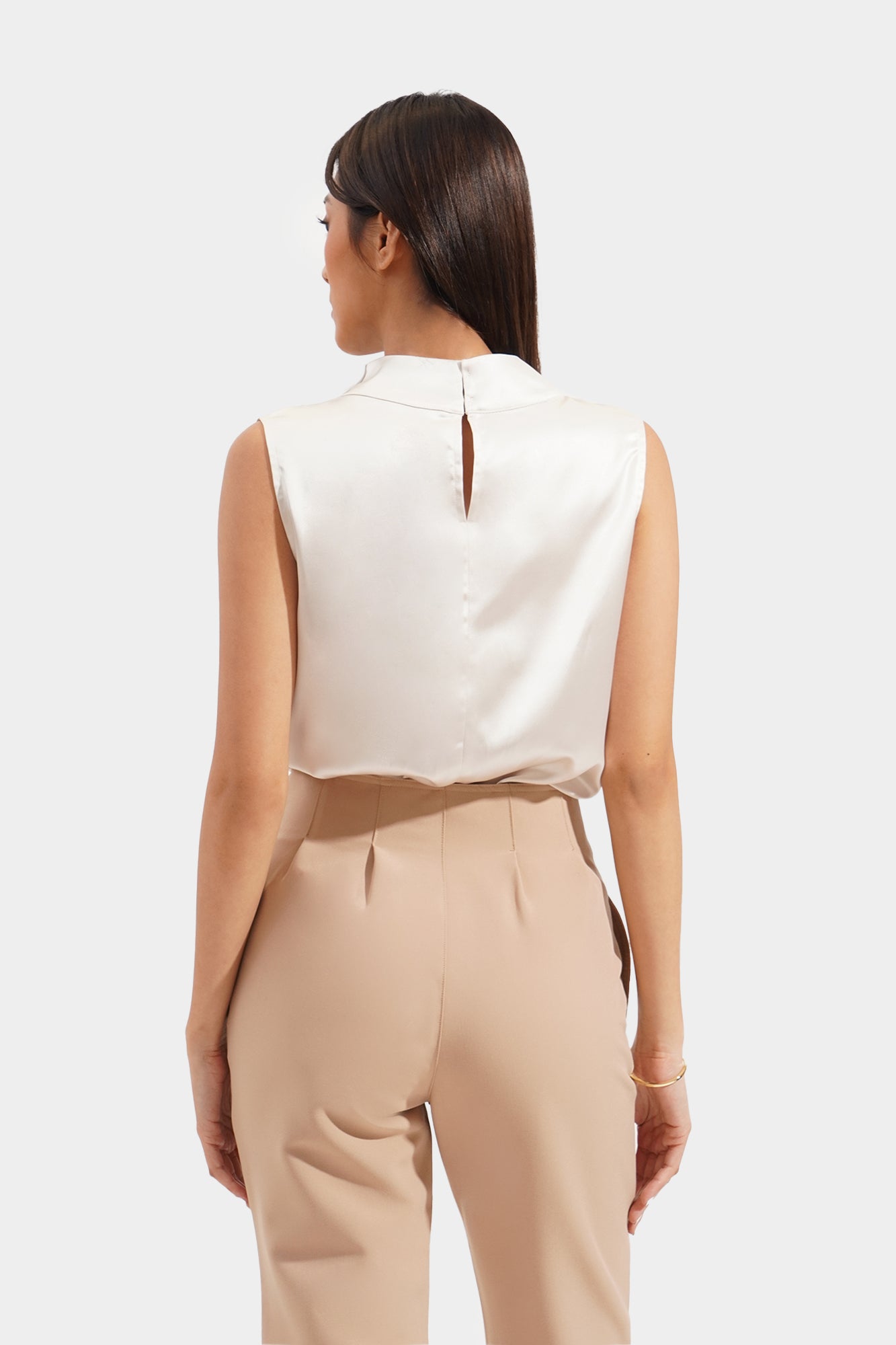 976186-Off White (6).jpg