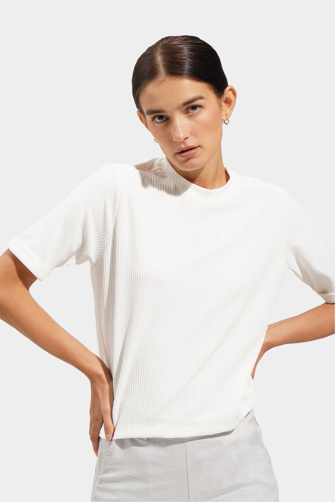 978589-Off White (1).jpg