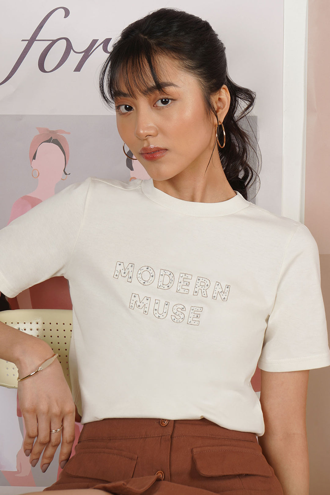 I Am Woman: Modern Muse Graphic Tee